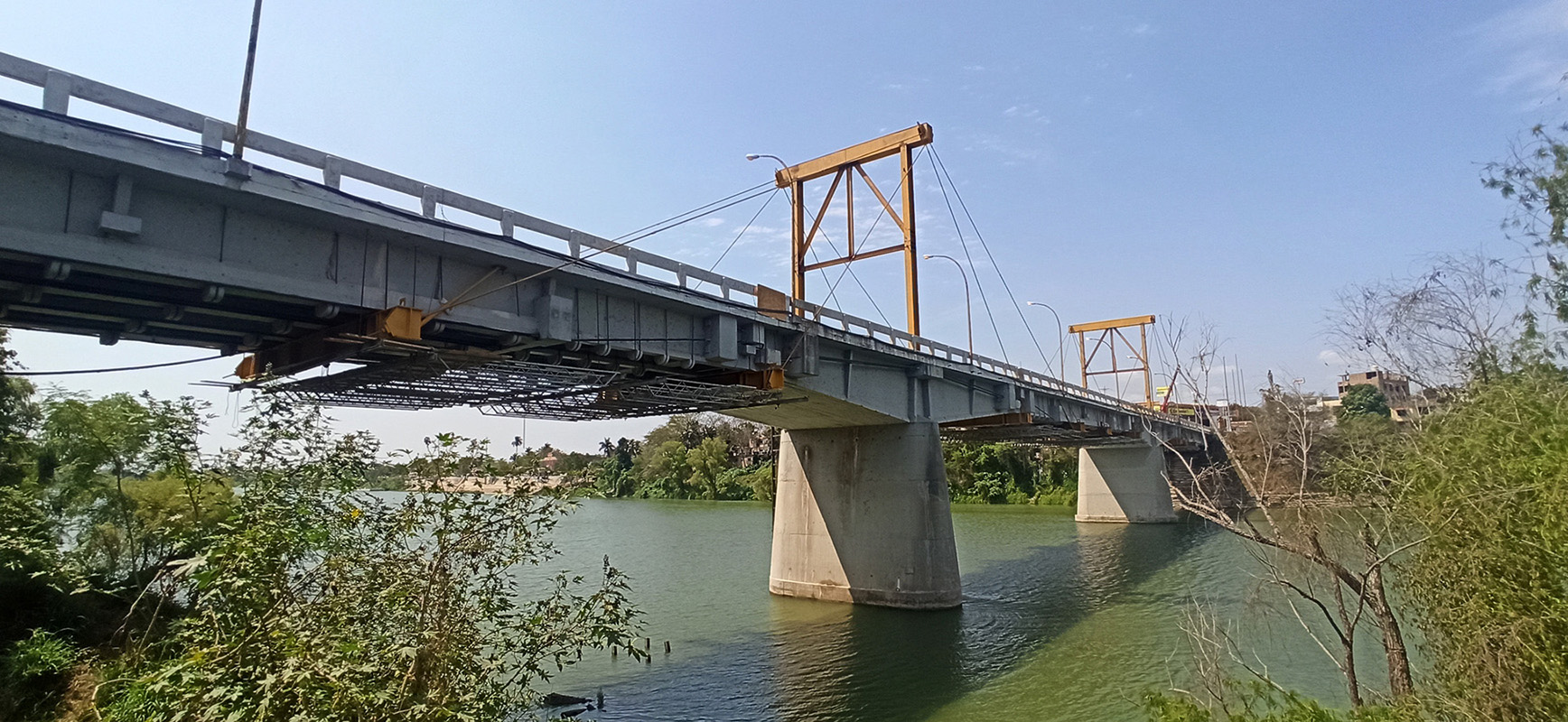 Vista lateral del puente Tampico - Tamazunchale